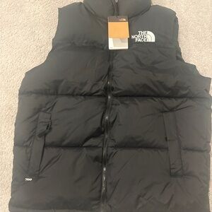 The North Face Men's Black Insulated Vest